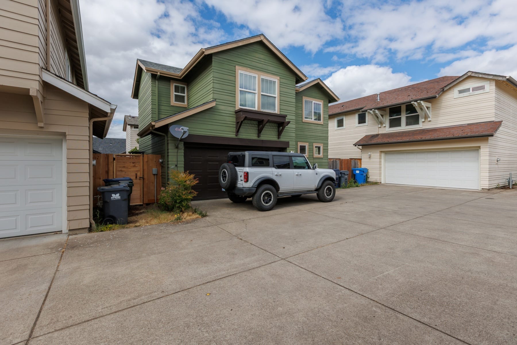  1653 RILEY LN Eugene, OR 97402 - 物件實景