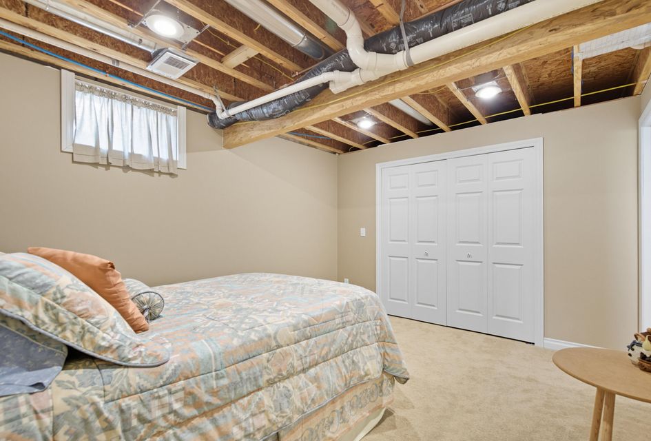 Big Rapids, Michigan, 49307, United States, 3 Bedrooms Bedrooms, ,4 BathroomsBathrooms,Residential,For Sale,1976014