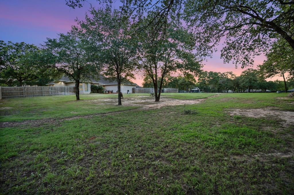 Weatherford, Texas, 76087, United States, 4 Bedrooms Bedrooms, ,4 BathroomsBathrooms,Residential,For Sale,1944722