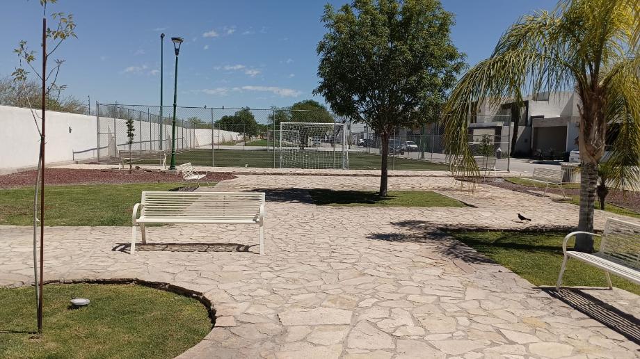 Circuito Primavera, Torreón, Coahuila de Zaragoza, 27018, Mexico, 3 Bedrooms Bedrooms, ,3 BathroomsBathrooms,Residential,For Sale,Circuito Primavera,1620692