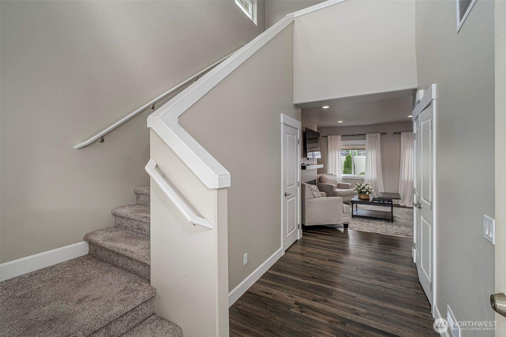 Wenatchee, Washington, 98801, United States, 3 Bedrooms Bedrooms, ,3 BathroomsBathrooms,Residential,For Sale,1998254