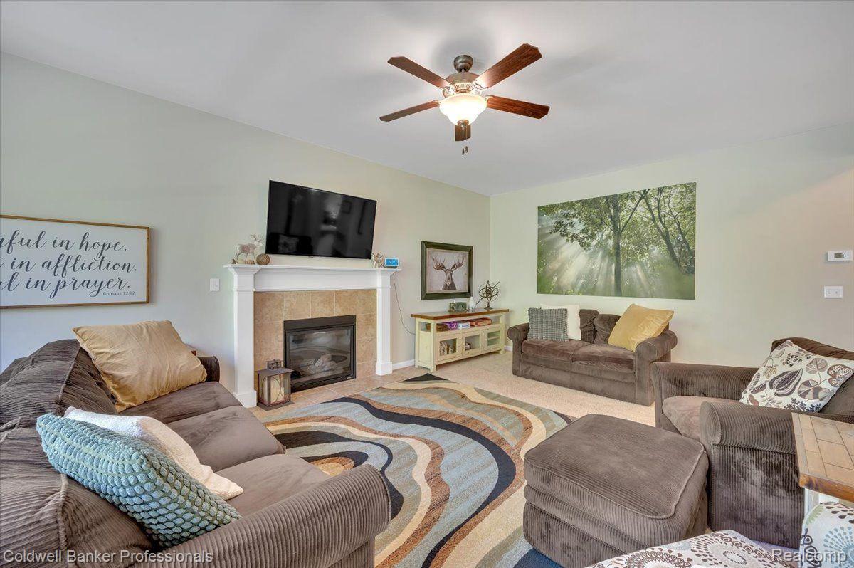 Oxford, Michigan, 48371, United States, 5 Bedrooms Bedrooms, ,4 BathroomsBathrooms,Residential,For Sale,1940303