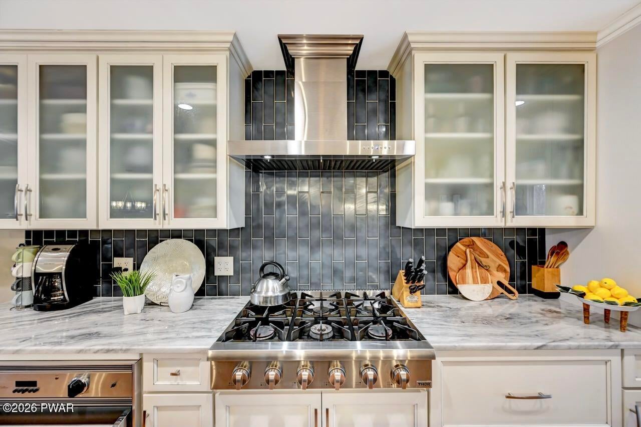 Milford, Pennsylvania, 18337, United States, 3 Bedrooms Bedrooms, ,3 BathroomsBathrooms,Residential,For Sale,2011309