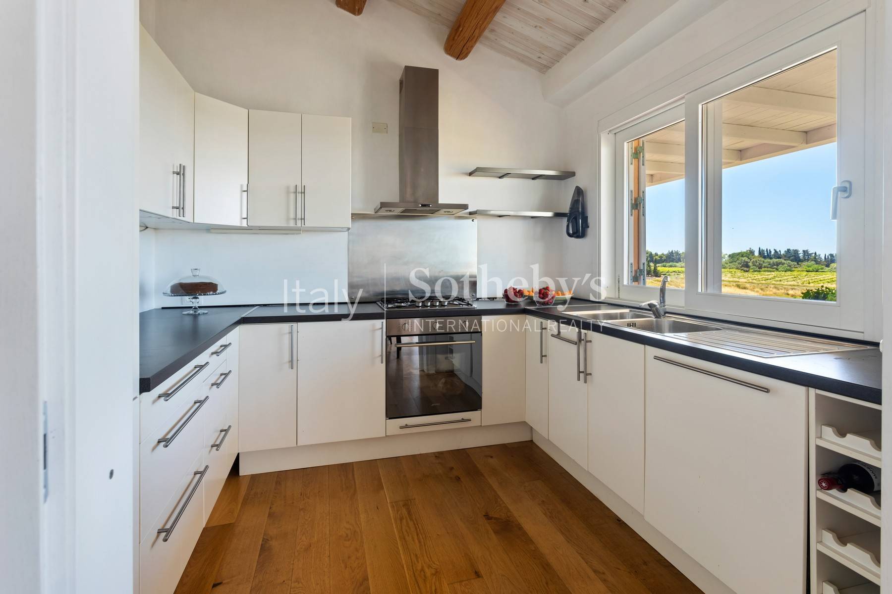  Stunning villa immersed in the countryside and overlooking the sea - 物件實景