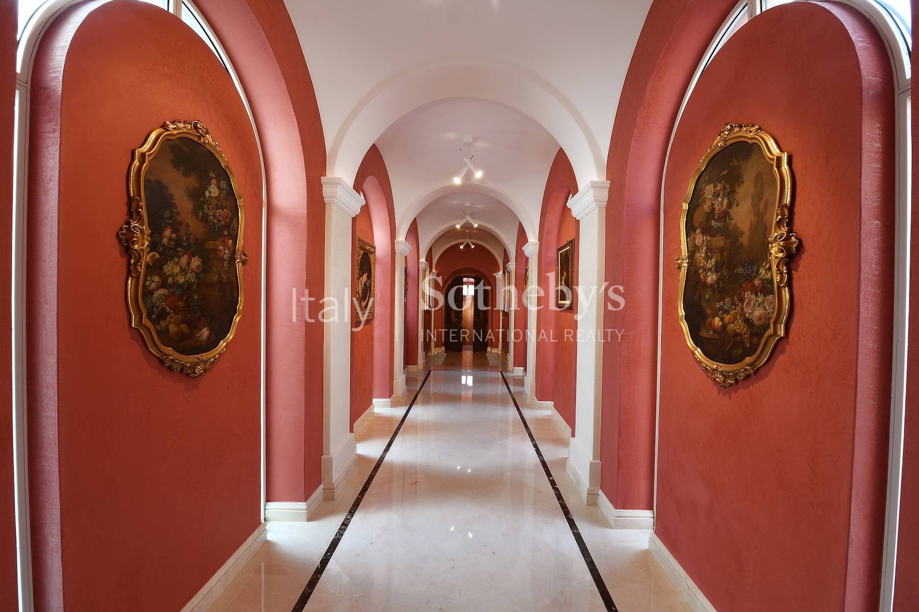  Splendid residence with swimming pool in the centre of Cherasco - 物件實景