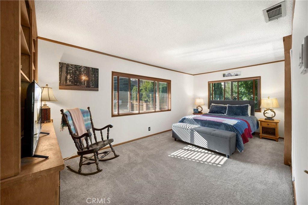 Wrightwood, California, 92397, United States, 5 Bedrooms Bedrooms, ,3 BathroomsBathrooms,Residential,For Sale,1975800