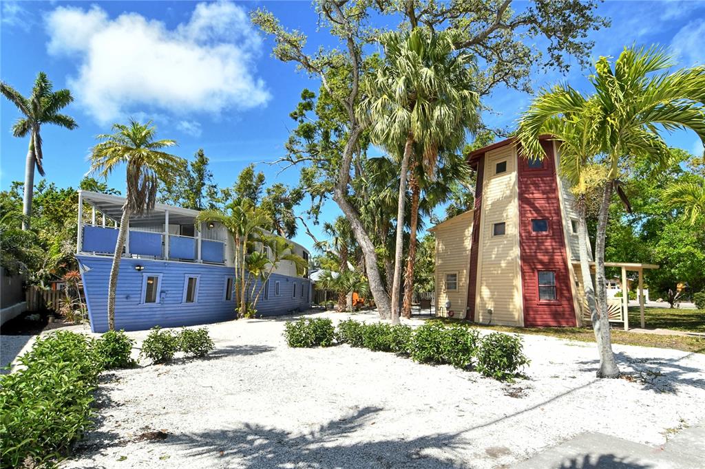 Sarasota, Florida, 34236, United States, 3 Bedrooms Bedrooms, ,3 BathroomsBathrooms,Residential,For Sale,1743279