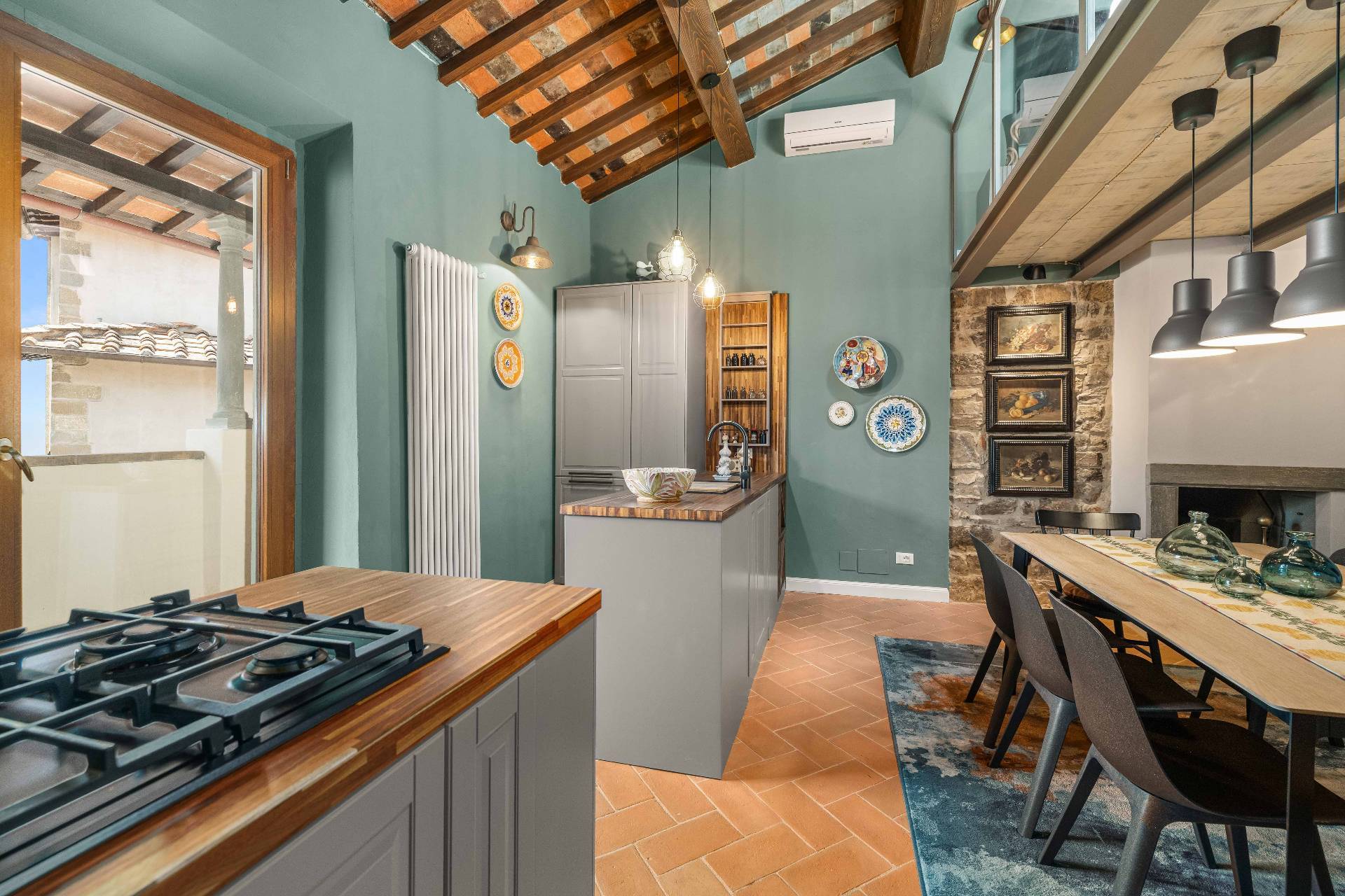 Firenze, Firenze, 50100, IT, 3 Bedrooms Bedrooms, ,3 BathroomsBathrooms,Residential,For Sale,1882451