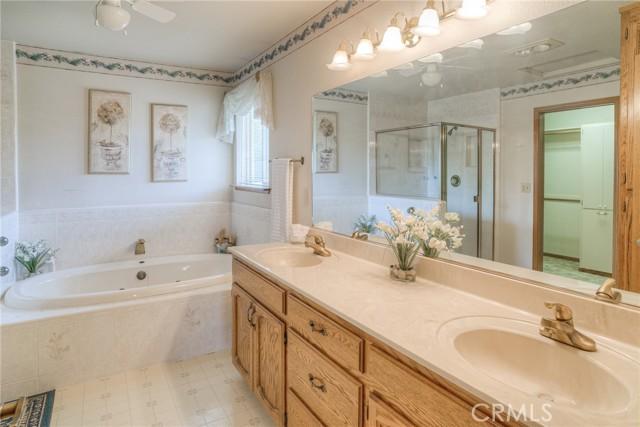 Oroville, California, 95966, United States, 3 Bedrooms Bedrooms, ,3 BathroomsBathrooms,Residential,For Sale,1927814