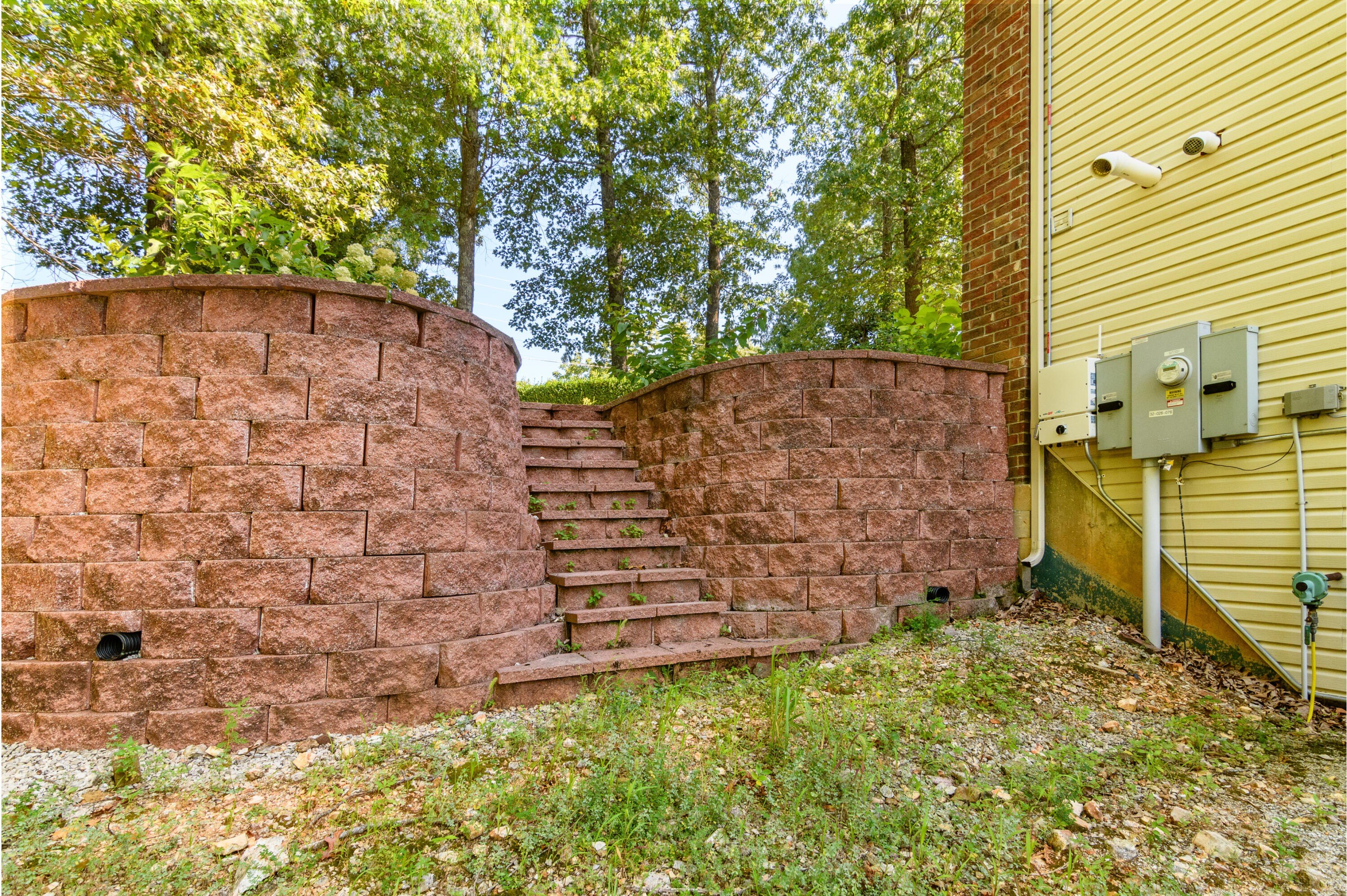 Walnut Shade, Missouri, 65771, United States, 6 Bedrooms Bedrooms, ,5 BathroomsBathrooms,Residential,For Sale,1975828