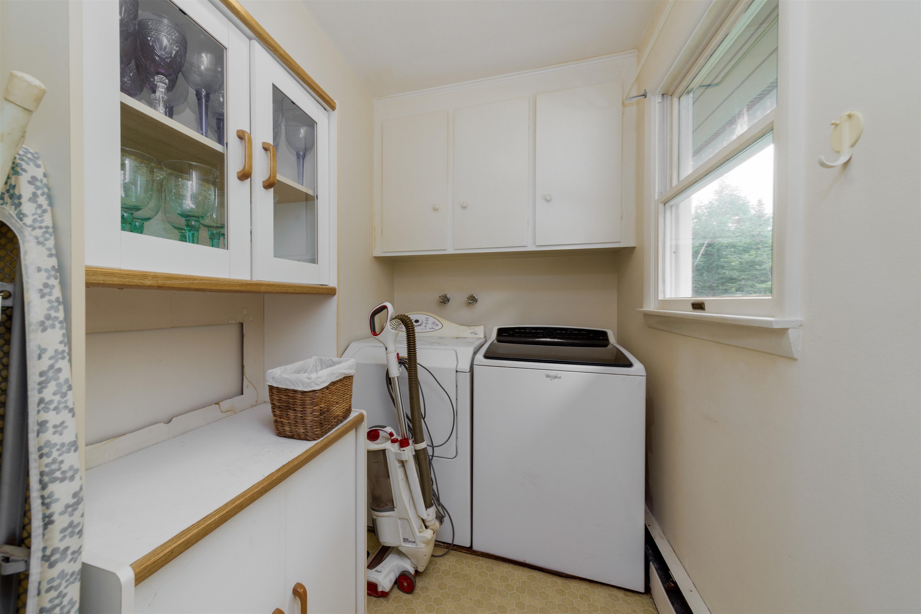 Newport, New Hampshire, 03773, United States, 4 Bedrooms Bedrooms, ,1 BathroomBathrooms,Residential,For Sale,1892643