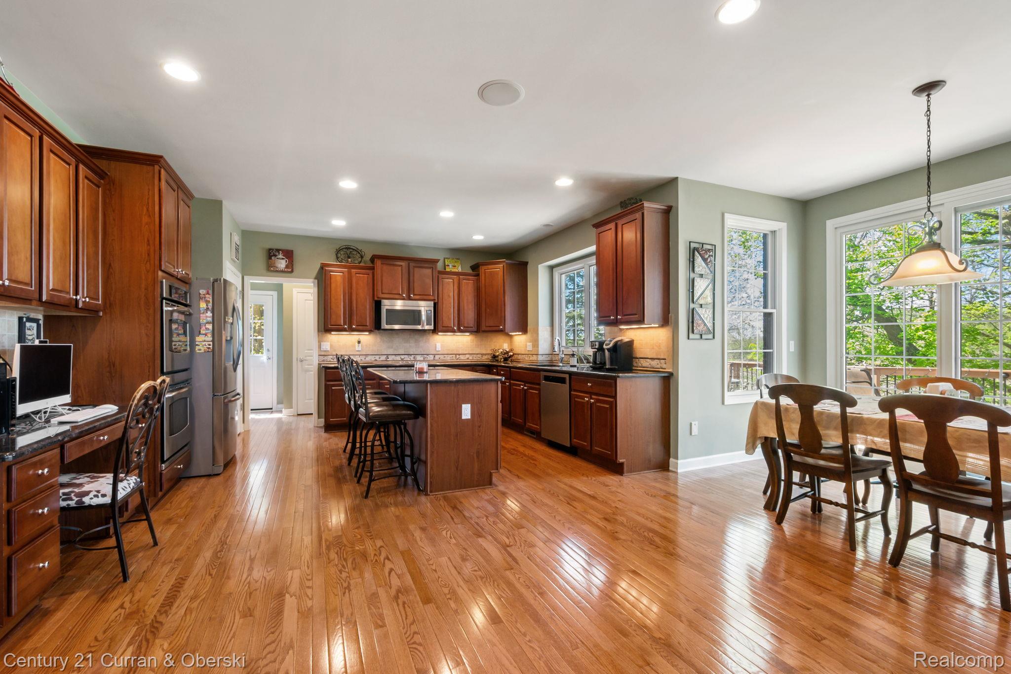 Northville, Michigan, 48168, United States, 5 Bedrooms Bedrooms, ,6 BathroomsBathrooms,Residential,For Sale,2048857