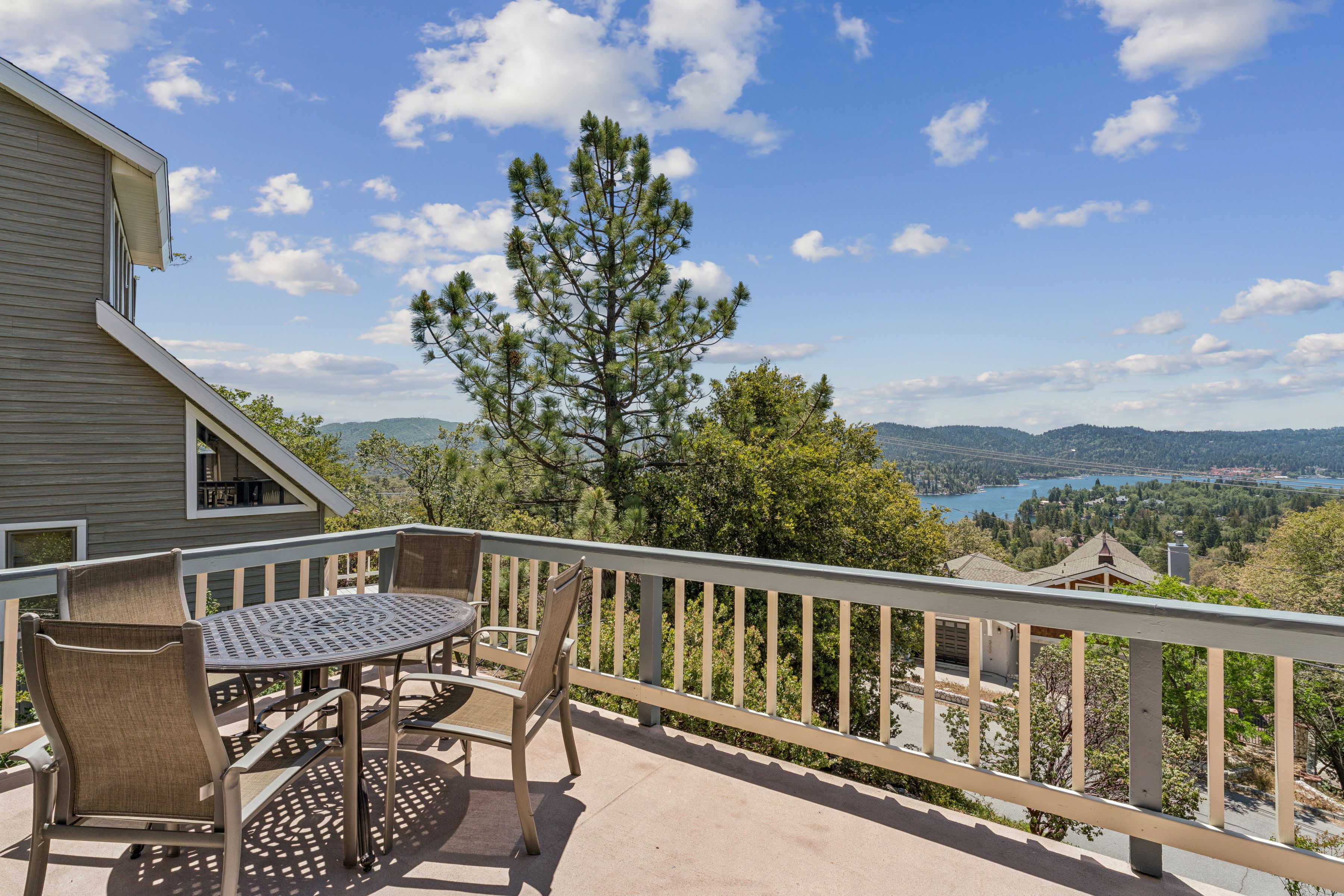  1369 Yellowstone Drive, Lake Arrowhead, CA 92352 - 物件實景
