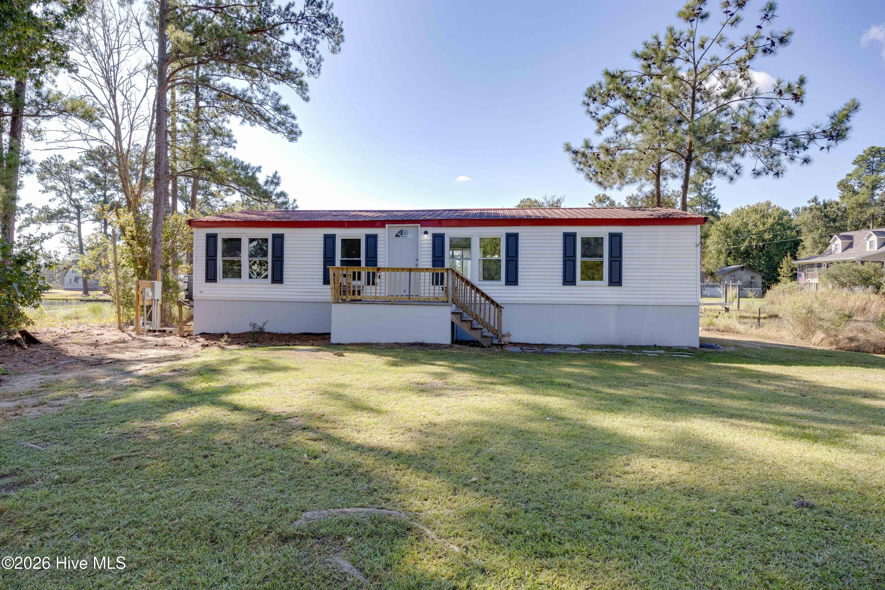 Hideaway Rd, Belhaven, NC 27810