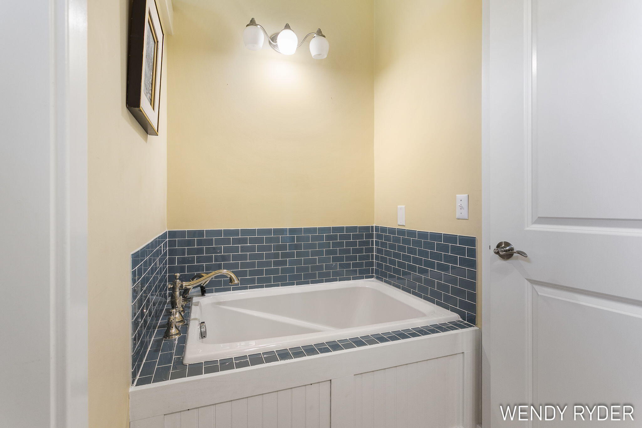 South Haven, Michigan, 49090, United States, 4 Bedrooms Bedrooms, ,4 BathroomsBathrooms,Residential,For Sale,1907418
