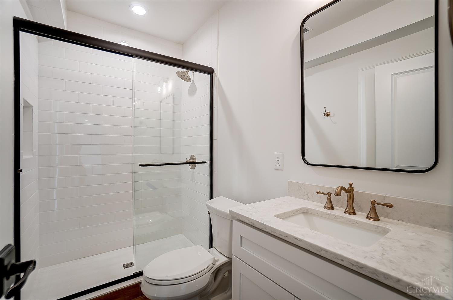 Madeira, Ohio, 45243, United States, 3 Bedrooms Bedrooms, ,3 BathroomsBathrooms,Residential,For Sale,2001703