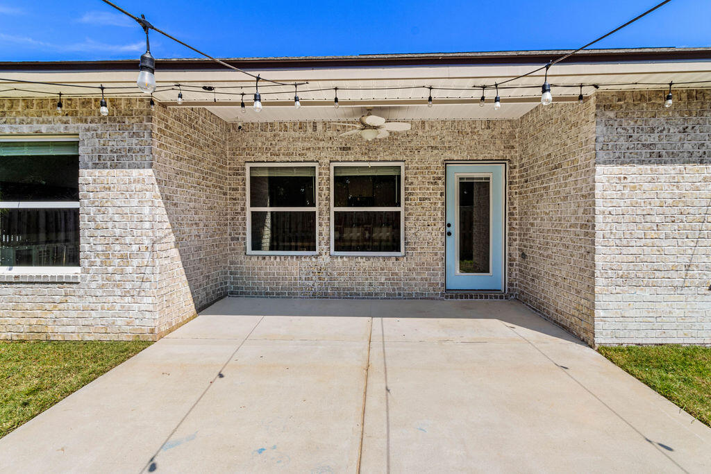 Shalimar, Florida, 32579, United States, 4 Bedrooms Bedrooms, ,3 BathroomsBathrooms,Residential,For Sale,1950099