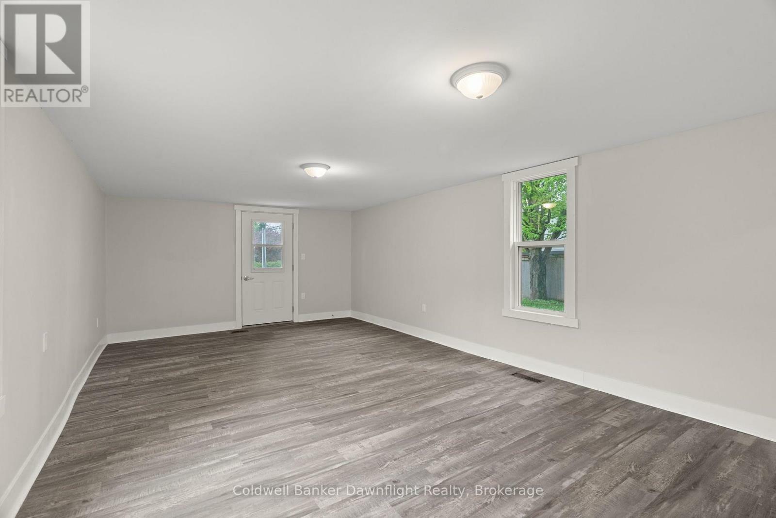HURON EAST (SEAFORTH), Ontario, N0K 1W0, CA, 3 Bedrooms Bedrooms, ,2 BathroomsBathrooms,Residential,For Sale,1837892