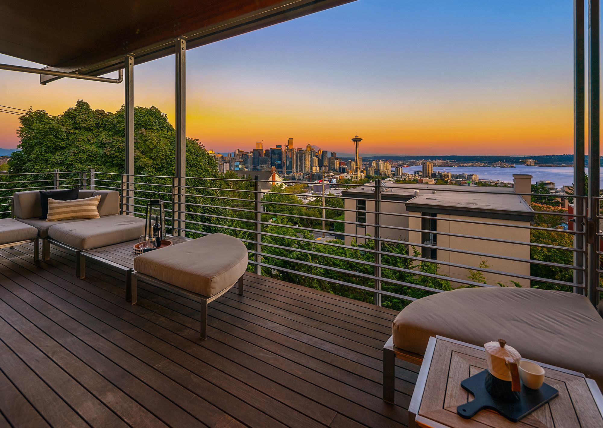  1215 Warren Ave N, Seattle, WA 98109 - 物件實景