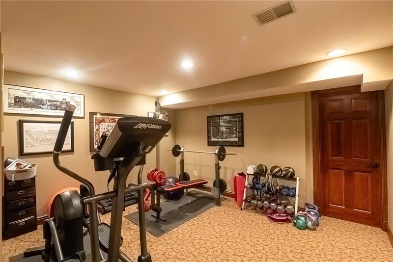 Finleyville, Pennsylvania, 15332, United States, 4 Bedrooms Bedrooms, ,4 BathroomsBathrooms,Residential,For Sale,1985685