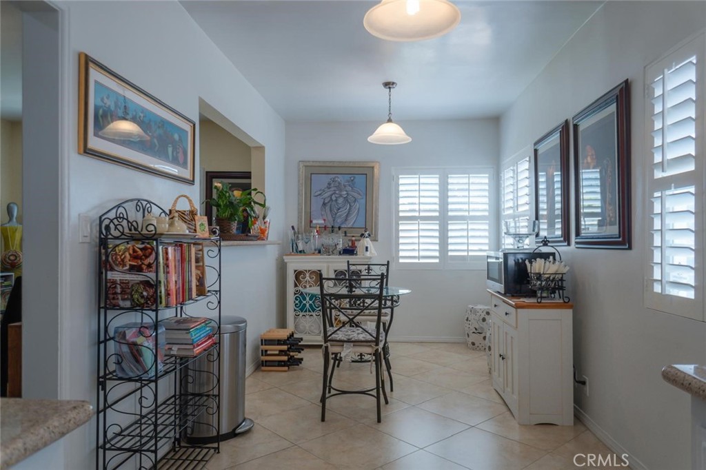 Los Angeles, California, 90008, United States, 3 Bedrooms Bedrooms, ,3 BathroomsBathrooms,Residential,For Sale,2011148