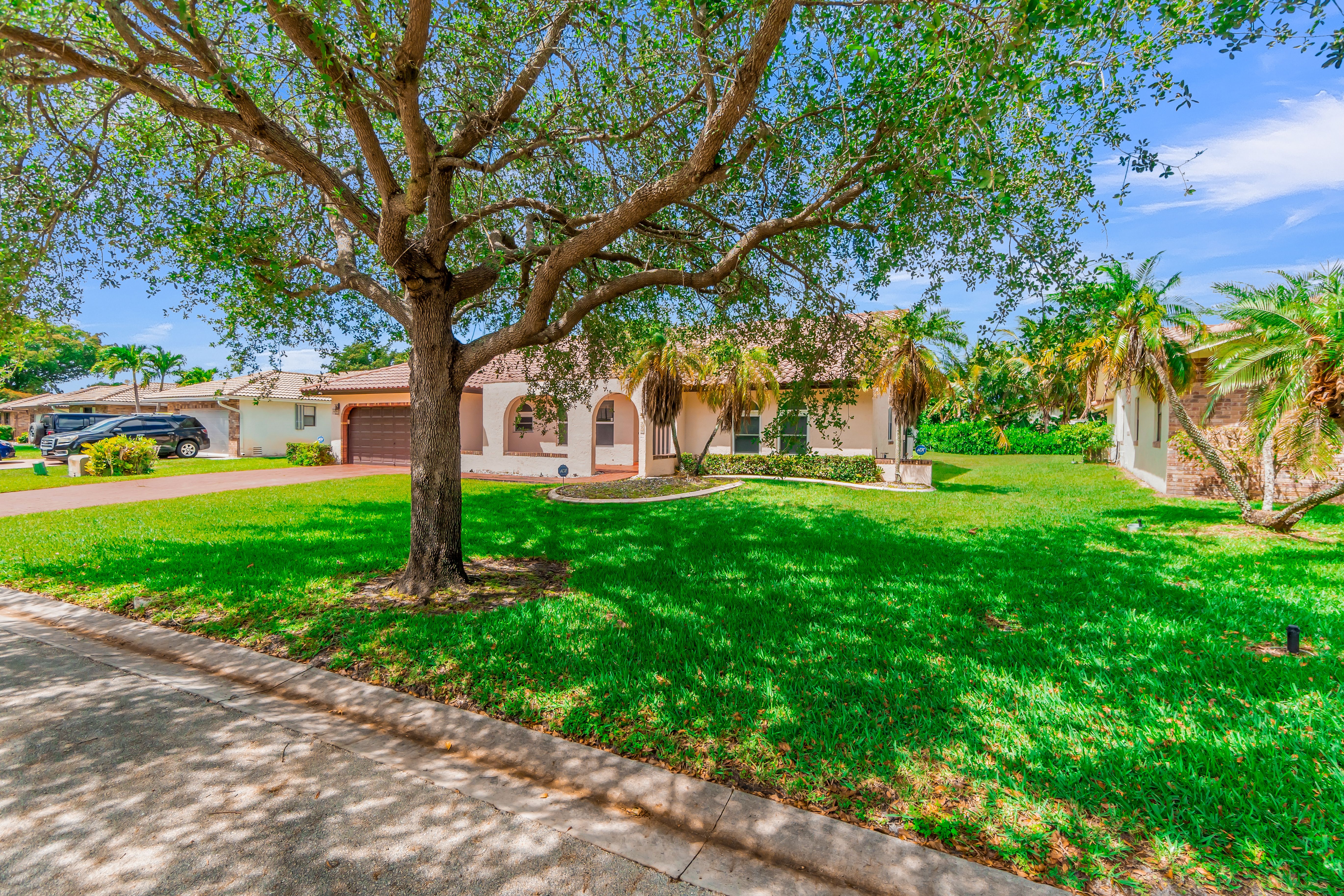  895 NW 110th Lane, Coral Springs, FL, 33071 - 物件實景