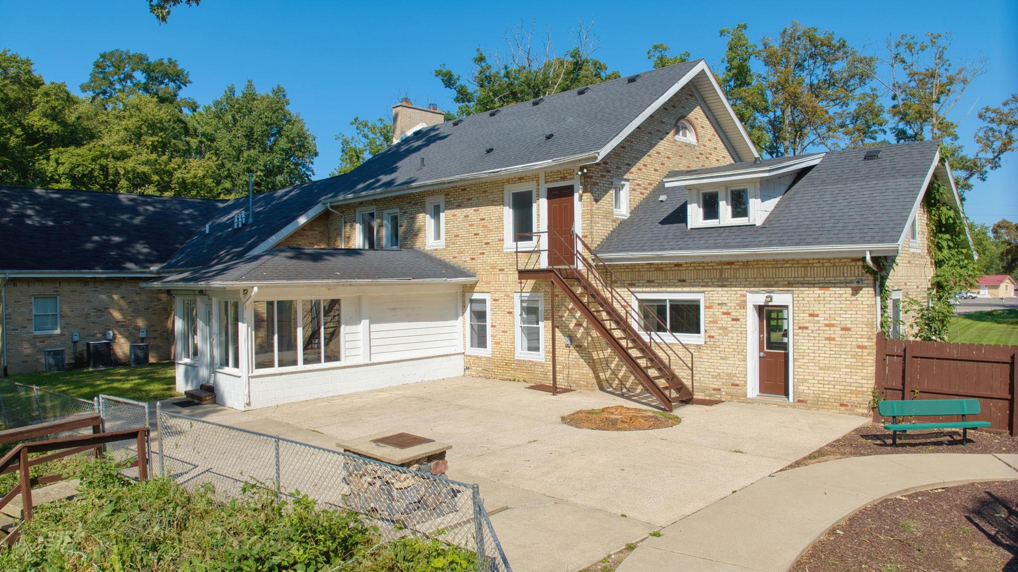 Midland, Michigan, 48640, United States, 9 Bedrooms Bedrooms, ,5 BathroomsBathrooms,Residential,For Sale,1943918