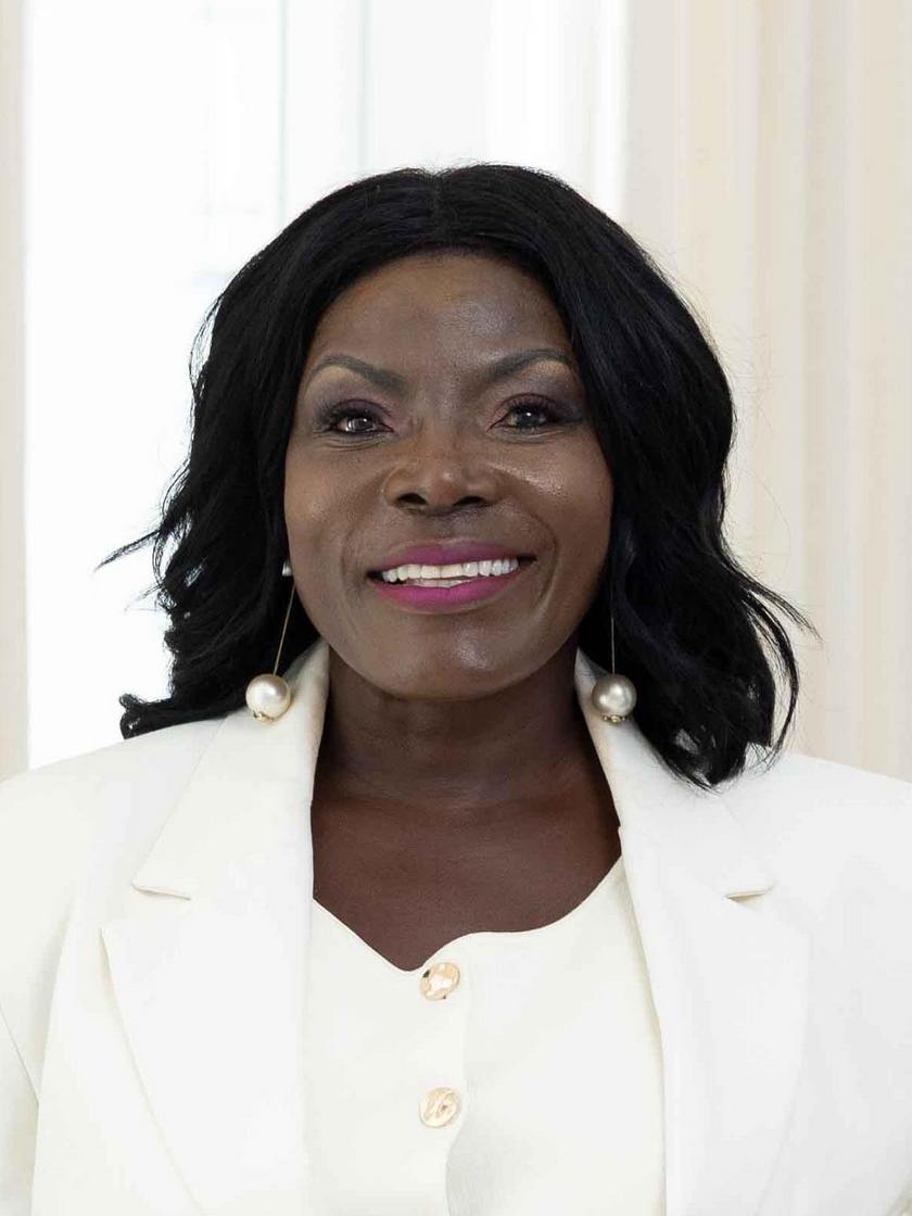 Dee Agingu