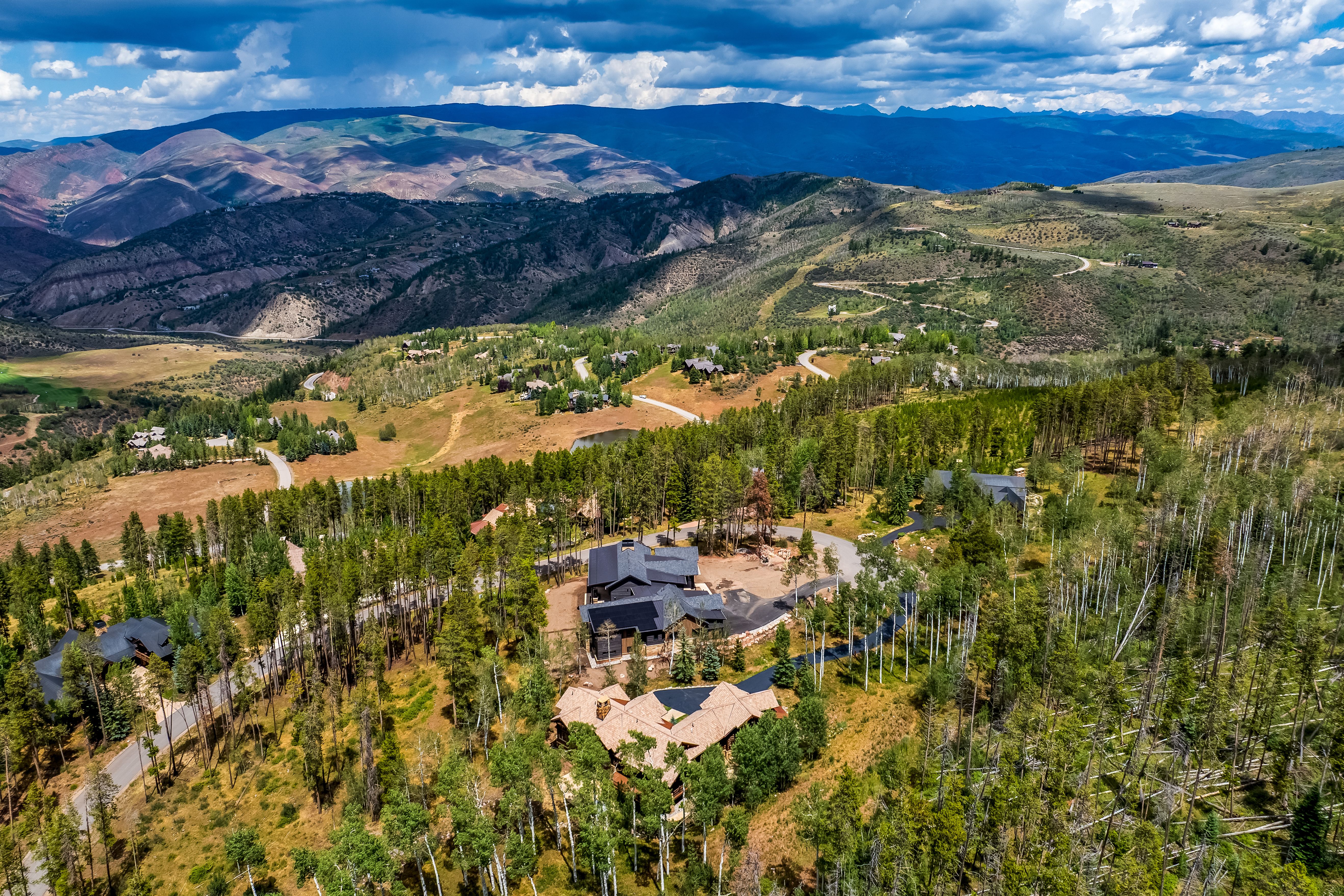  Rare Combination of Privacy and Natural Mountain Beauty - 物件實景