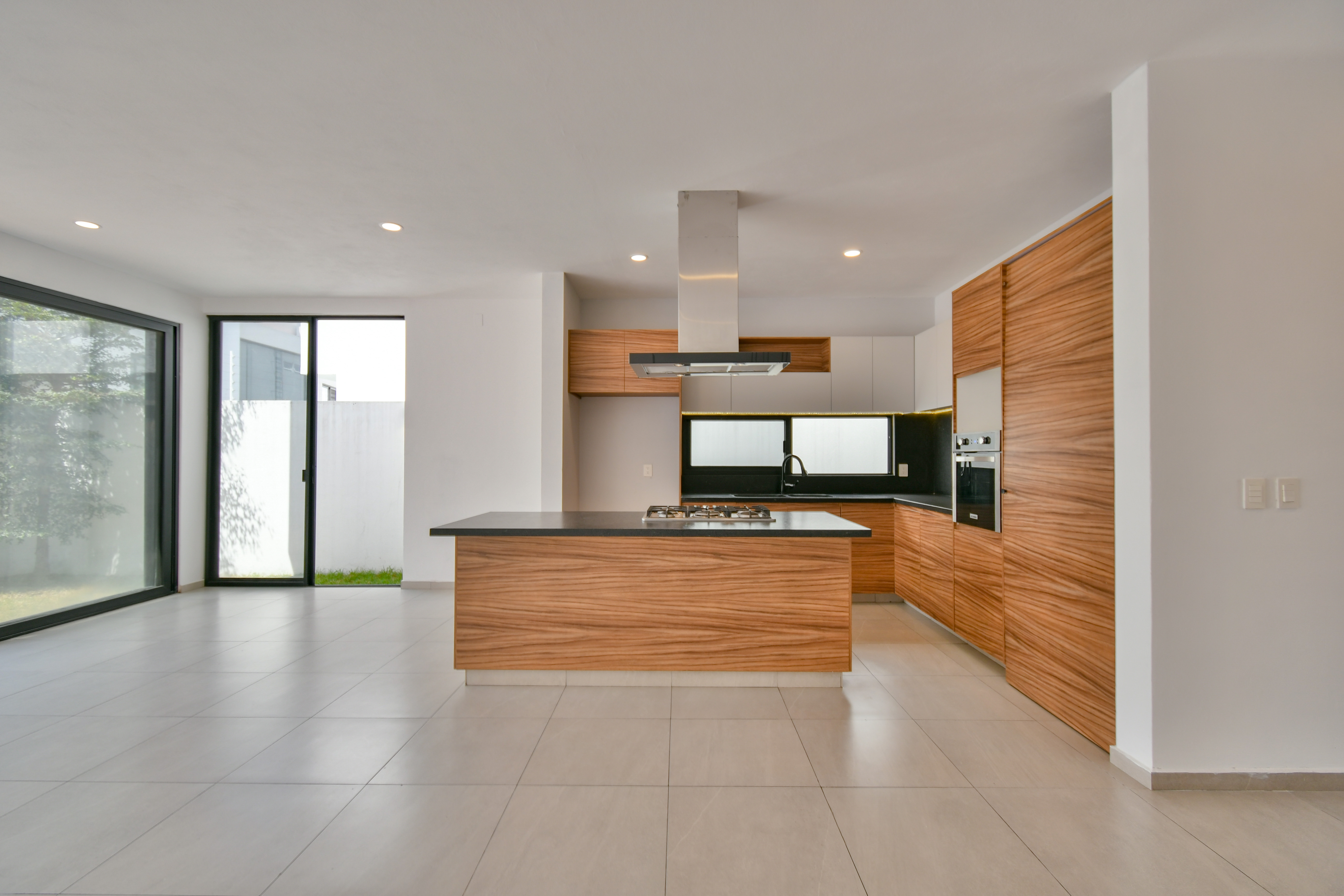  Casa en venta en Coto Encino, Bosques Vallarta  3 recámaras + roof top - 物件實景