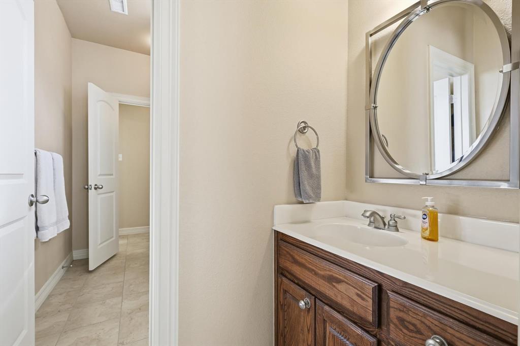 Midlothian, Texas, 76065, United States, 4 Bedrooms Bedrooms, ,4 BathroomsBathrooms,Residential,For Sale,2001564