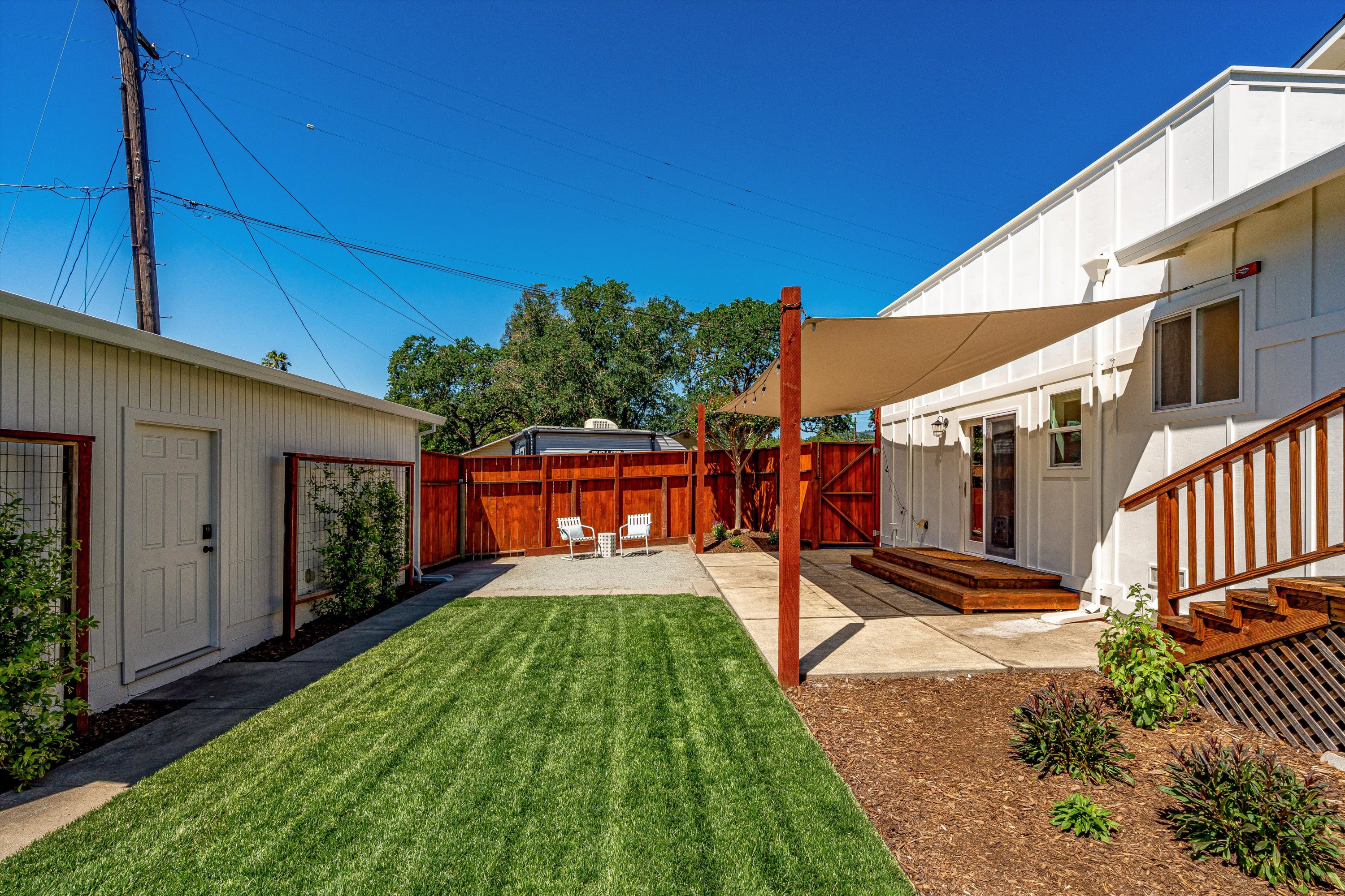  18428 4th  Avenue - 物件實景