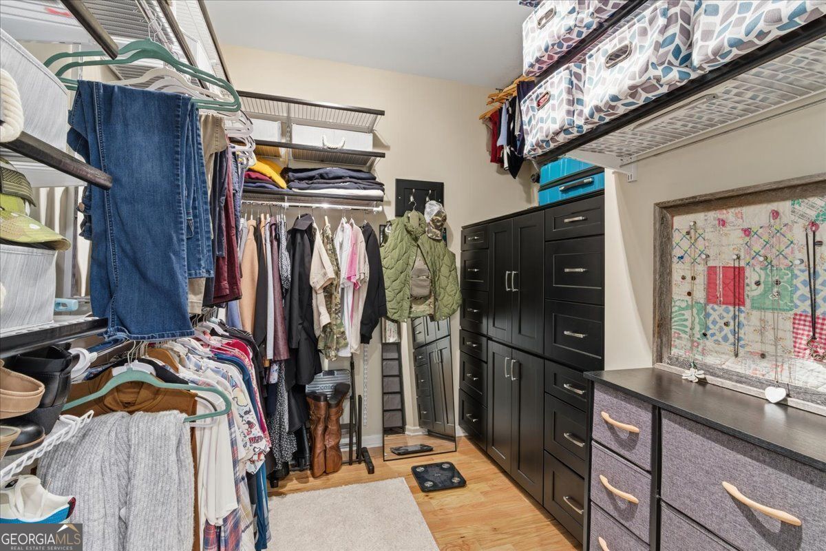 Douglasville, Georgia, 30135, United States, 5 Bedrooms Bedrooms, ,3 BathroomsBathrooms,Residential,For Sale,1988782