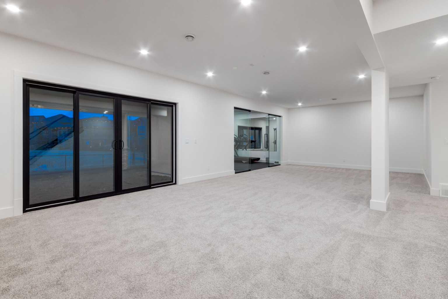 HERITAGE POINTE, Alberta, T1S 4K5, CA, 5 Bedrooms Bedrooms, ,5 BathroomsBathrooms,Residential,For Sale,1837461