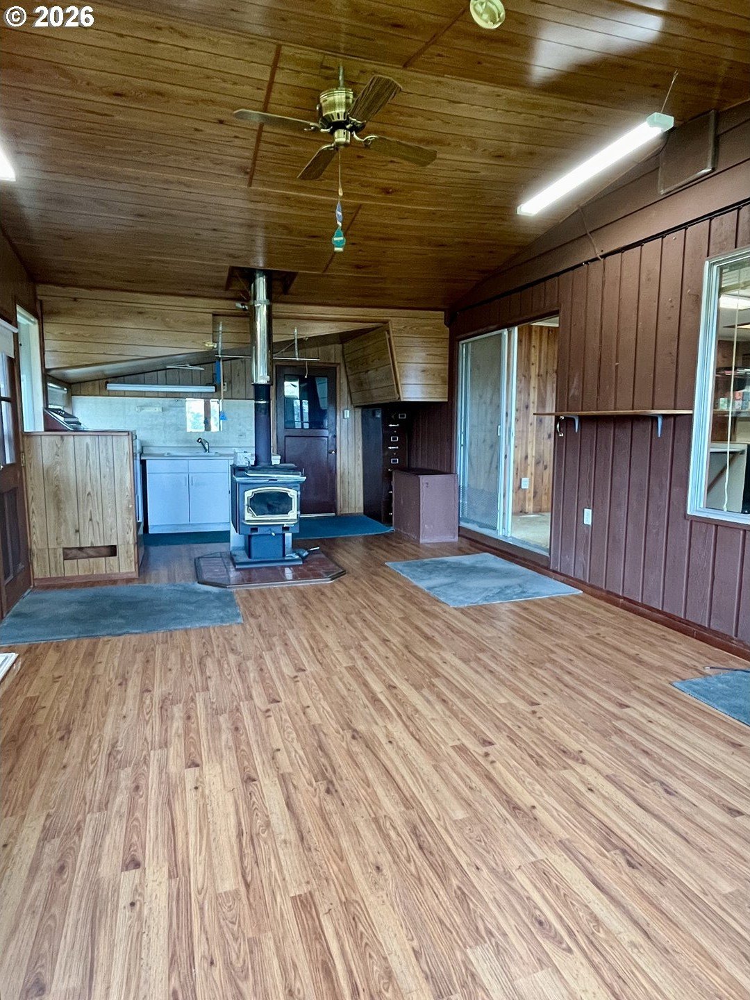 GoldBeach, Oregon, 97444, United States, 3 Bedrooms Bedrooms, ,2 BathroomsBathrooms,Residential,For Sale,2032019