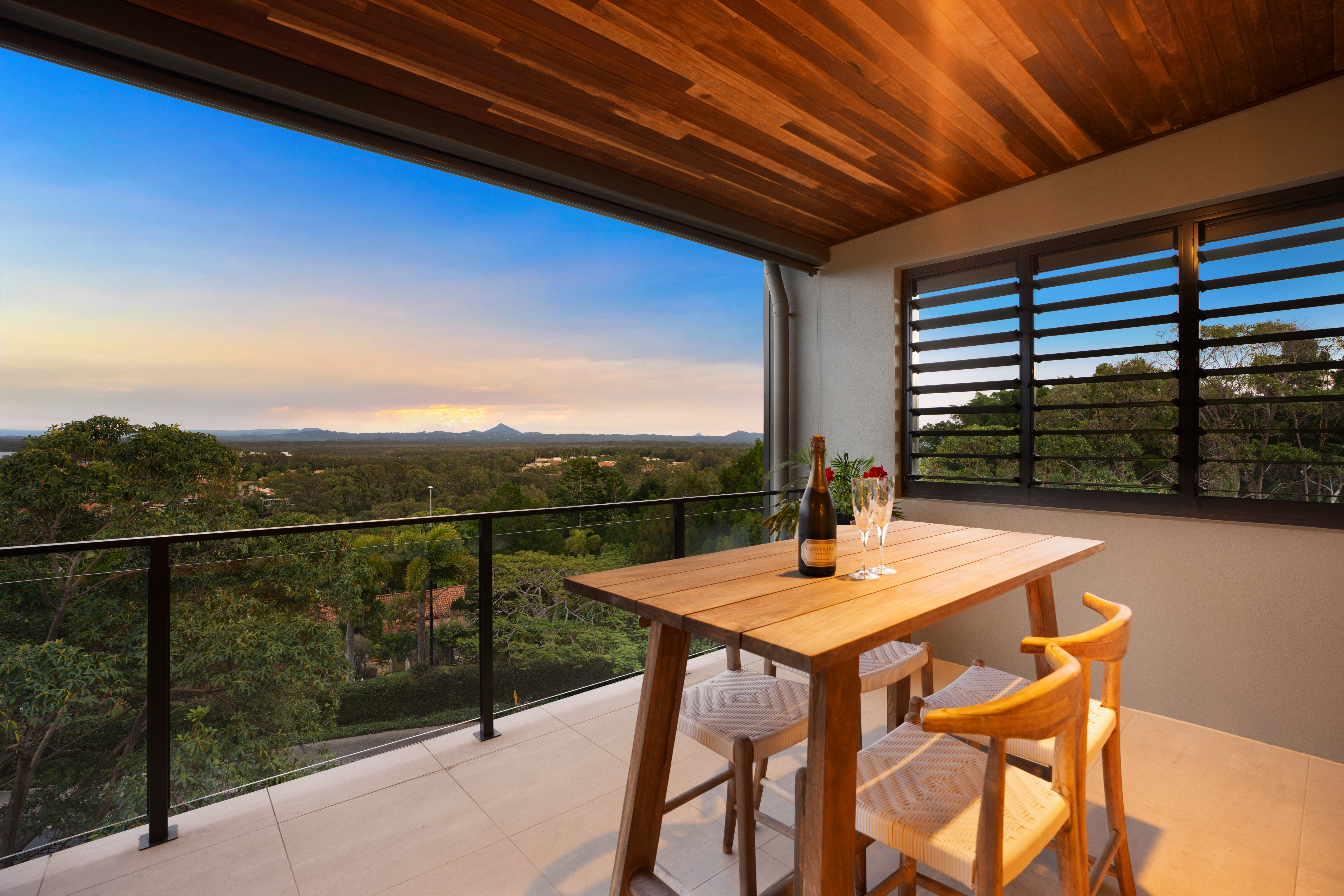  Elevated Noosa Living with Panoramic Views - 物件實景