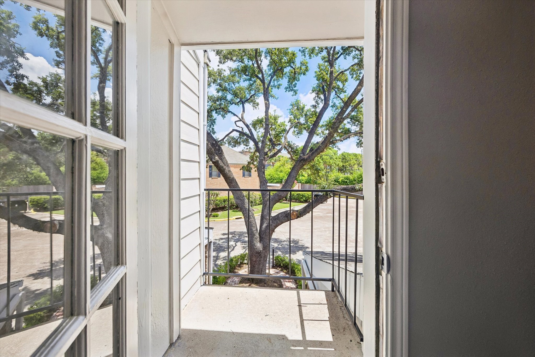  7483 Brompton Street - 物件實景