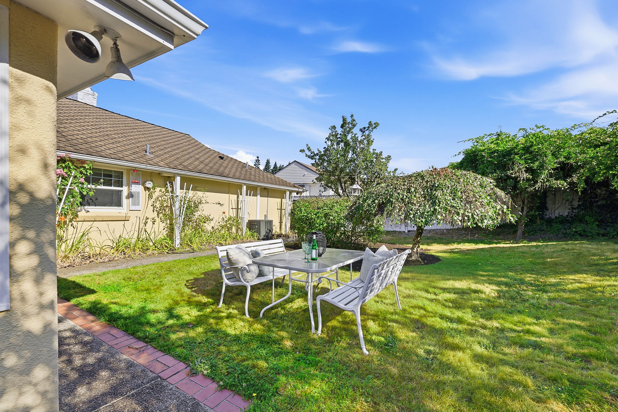  1016 Sunset Wy, Bellevue, WA 98004 - 物件實景