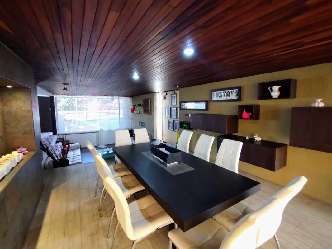 Fracc. Col?n Echegaray, Naucalpan de Juárez, Estado de México, 53300, Mexico, 3 Bedrooms Bedrooms, ,3 BathroomsBathrooms,Residential,For Sale,Fracc. Col?n Echegaray,1628182