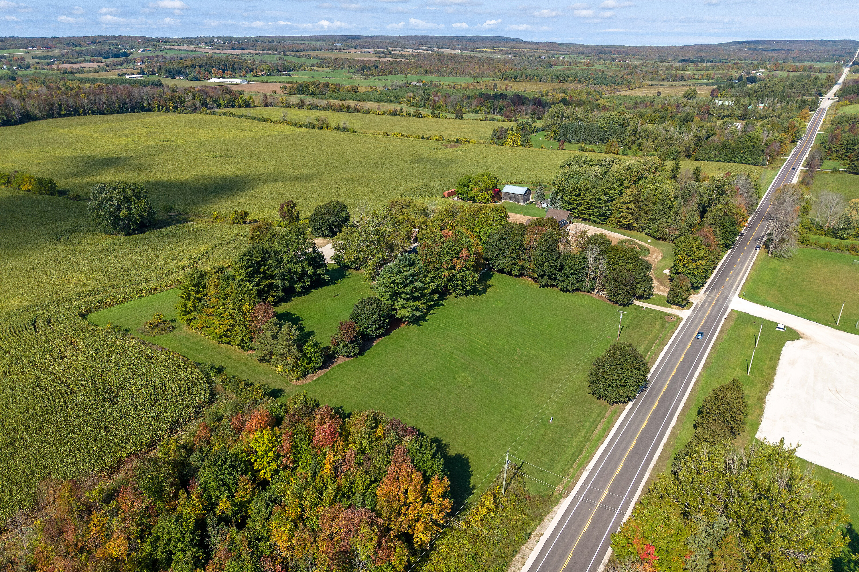  Charming Century Home - 物件實景