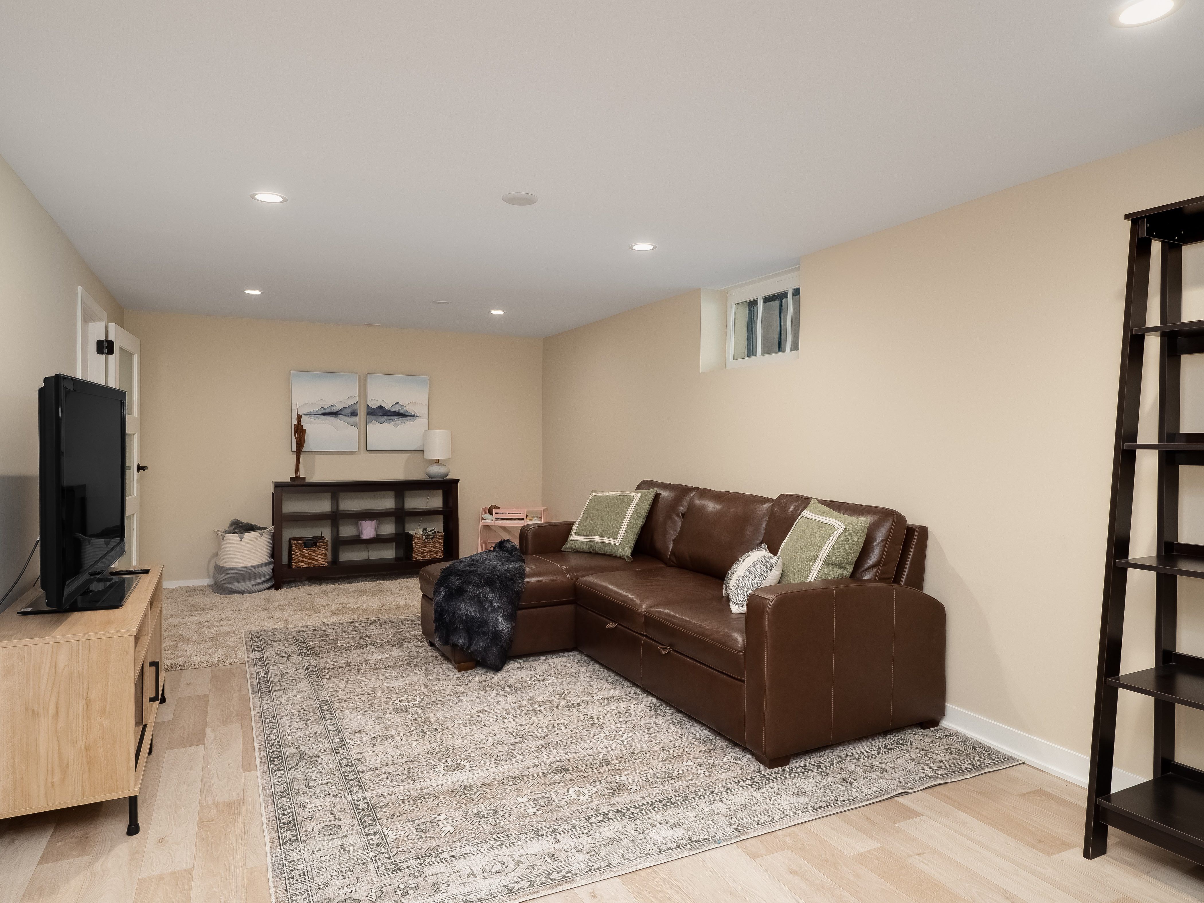  Renovated Lynnhurst Charmer Near Minnehaha Parkway - 物件實景