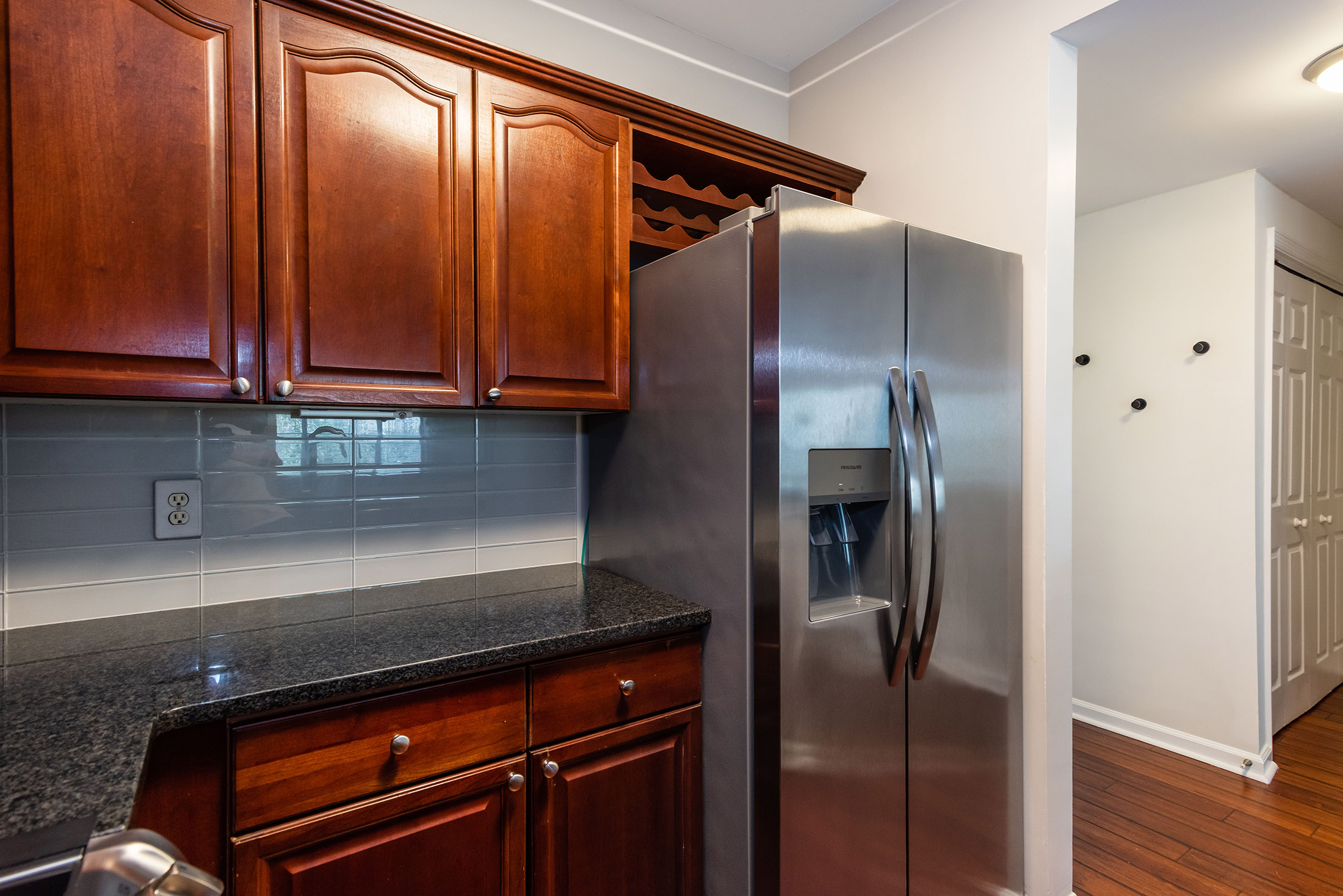  Spacious Corner Unit Condo in Resort-Style Community - 物件實景