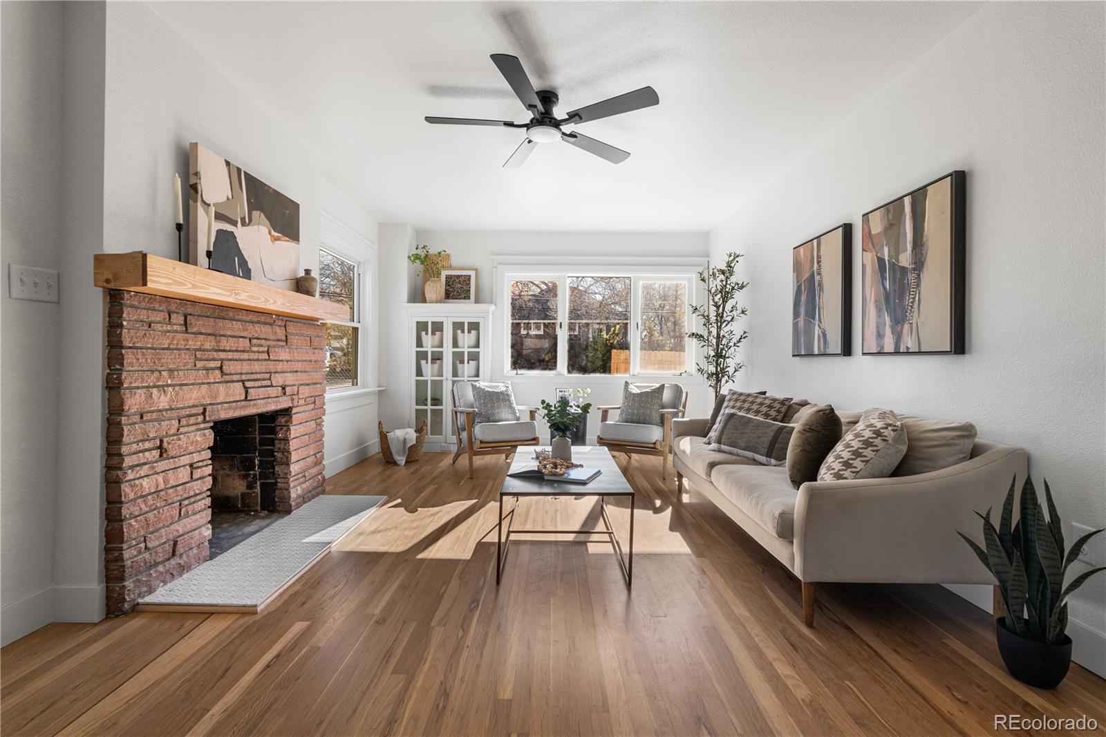 Englewood, Colorado, 80110, United States, 4 Bedrooms Bedrooms, ,2 BathroomsBathrooms,Residential,For Sale,1993019