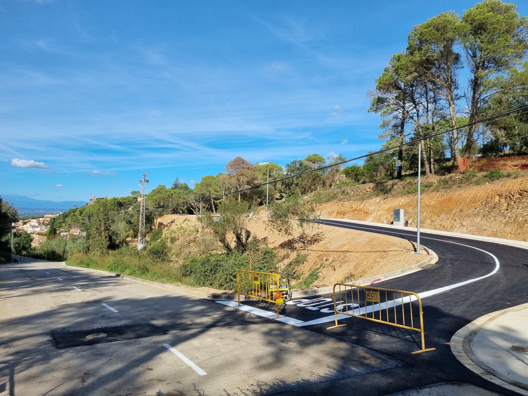  Fantastic south facing plots in the village of Begur - 物件實景