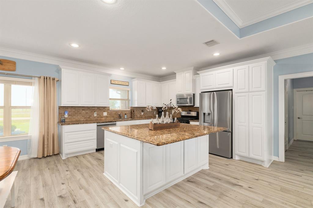 Sealy, Texas, 77474, United States, 3 Bedrooms Bedrooms, ,2 BathroomsBathrooms,Residential,For Sale,1846836