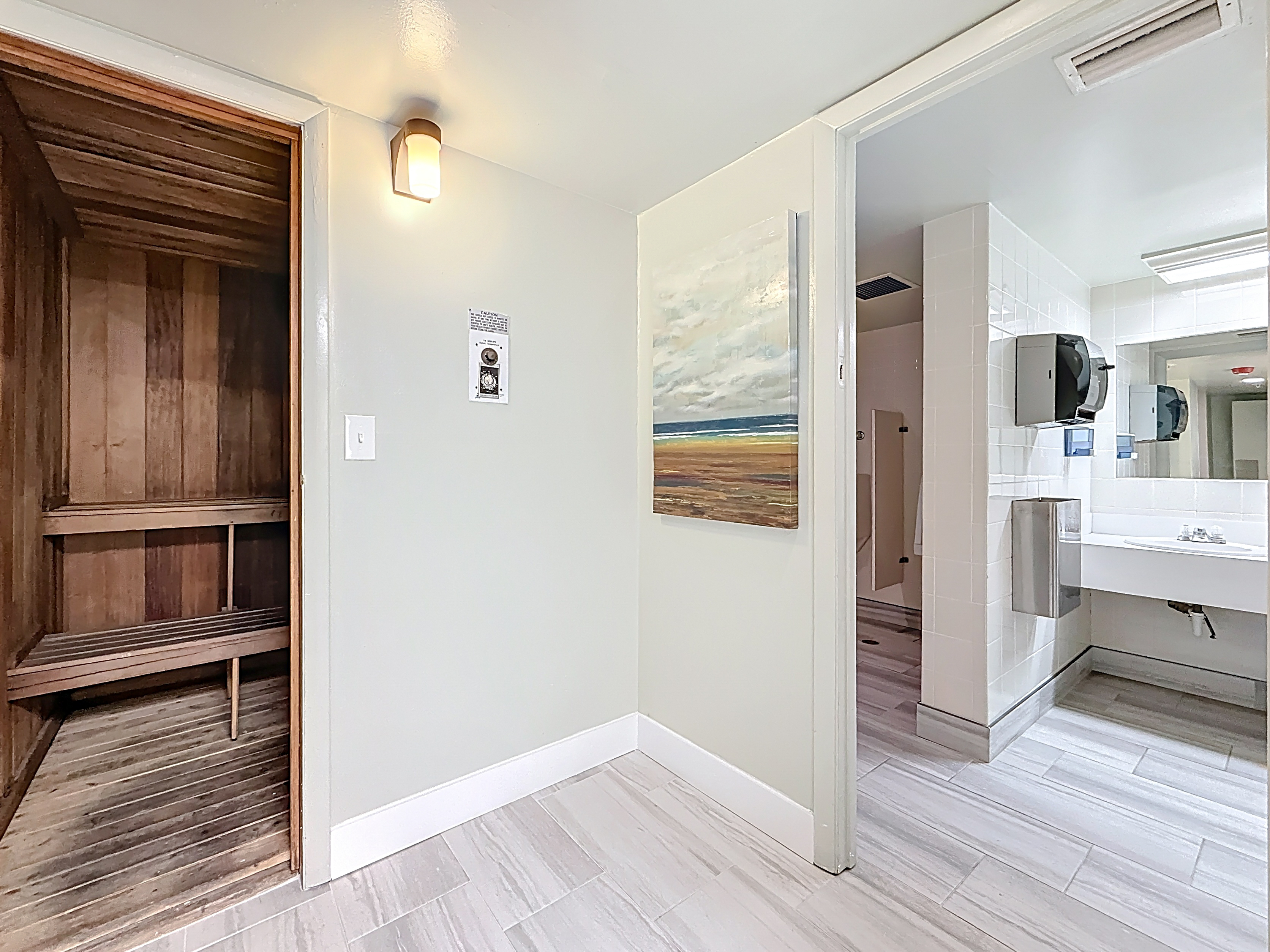 Treasure Island, Florida, 33706, United States, 3 Bedrooms Bedrooms, ,3 BathroomsBathrooms,Residential,For Sale,1983307