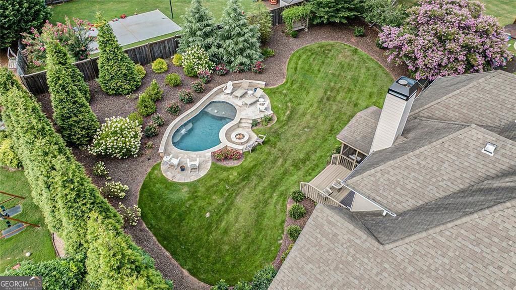 Roswell, Georgia, 30075, United States, 6 Bedrooms Bedrooms, ,5 BathroomsBathrooms,Residential,For Sale,1894243