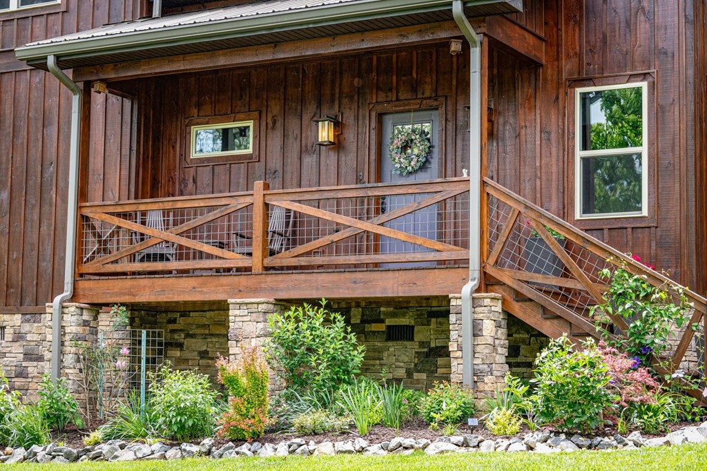 Blairsville, Georgia, 30512, United States, 4 Bedrooms Bedrooms, ,3 BathroomsBathrooms,Residential,For Sale,1876280