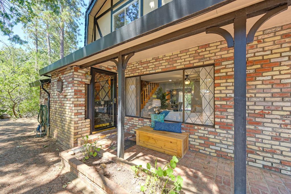 Applegate, California, 95703, United States, 3 Bedrooms Bedrooms, ,3 BathroomsBathrooms,Residential,For Sale,1912050