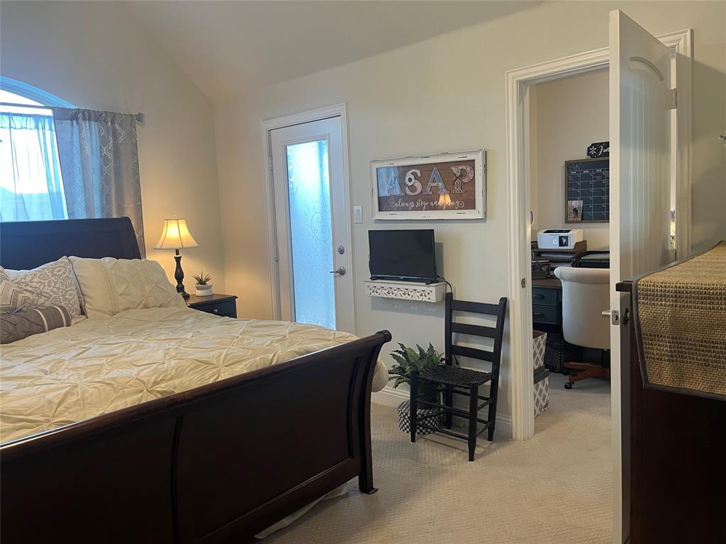 Flower Mound, Texas, 75028, United States, 3 Bedrooms Bedrooms, ,3 BathroomsBathrooms,Residential,For Sale,1978498